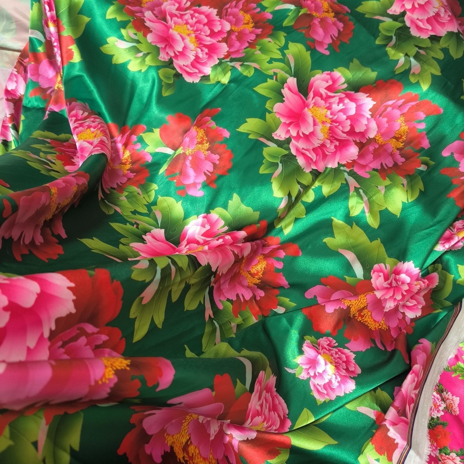 Bloemenprint Acetaat Satijnen  - Sewing Textiles recensie en prijs